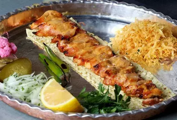 تصویر خوراک جوجه کباب ران 200 گرمی